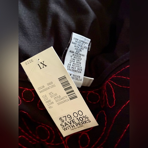 Holiday CATHERINES Black with Red Embroidered Design NWT Size 1X - Picture 8 of 9